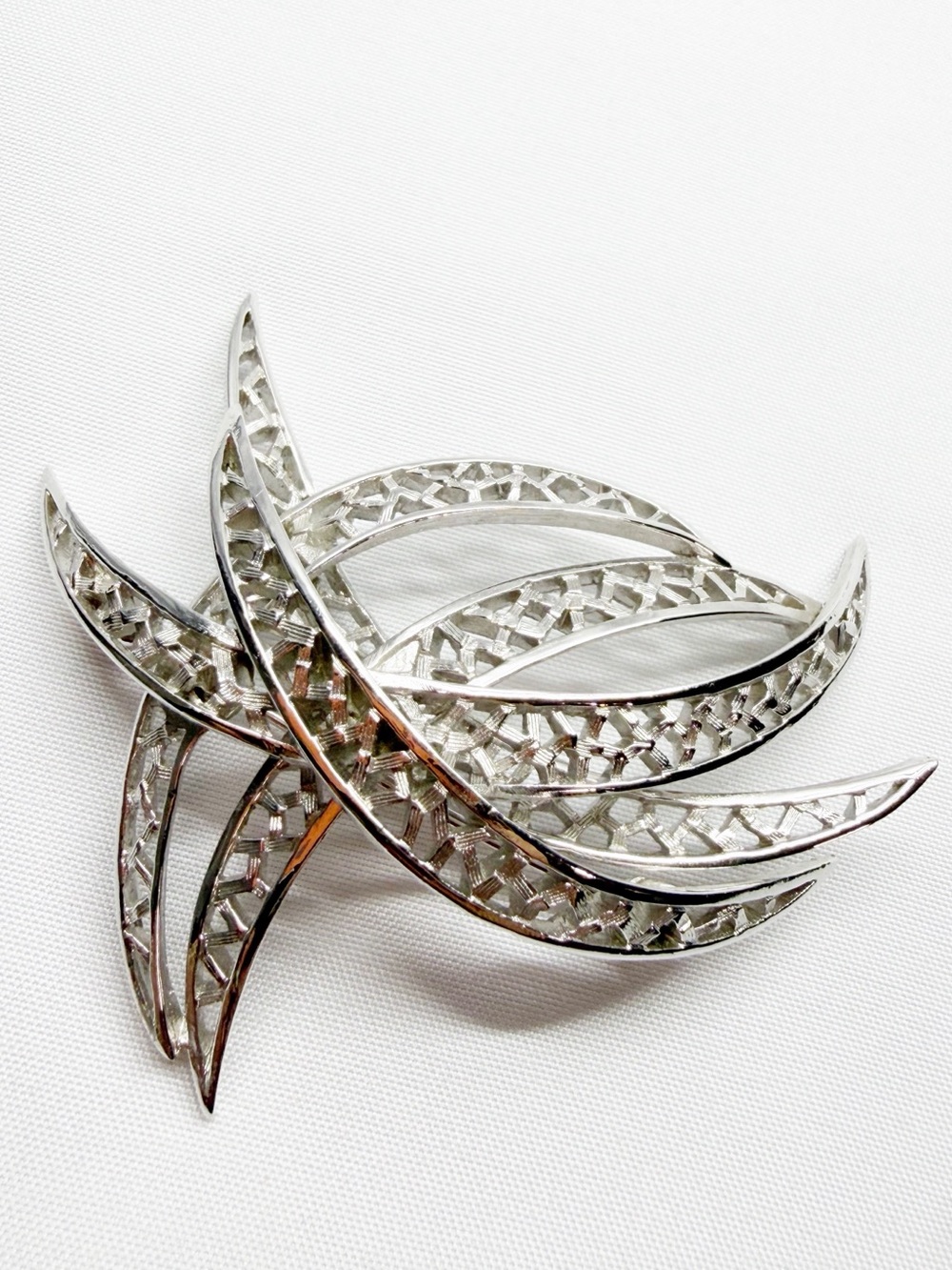 Vintage Trifari Whispy Leaf Silver Tone Brooch